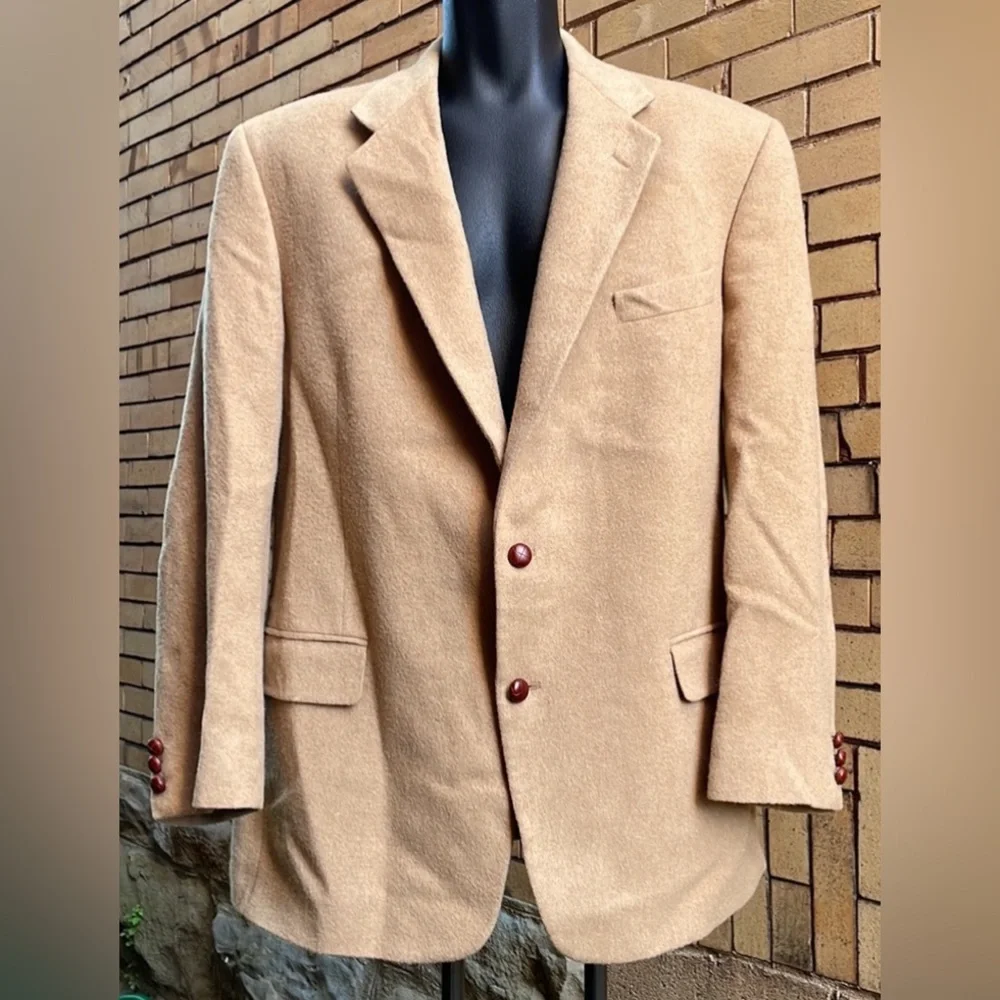 Vintage Evan Picone beige sport coat Measurements